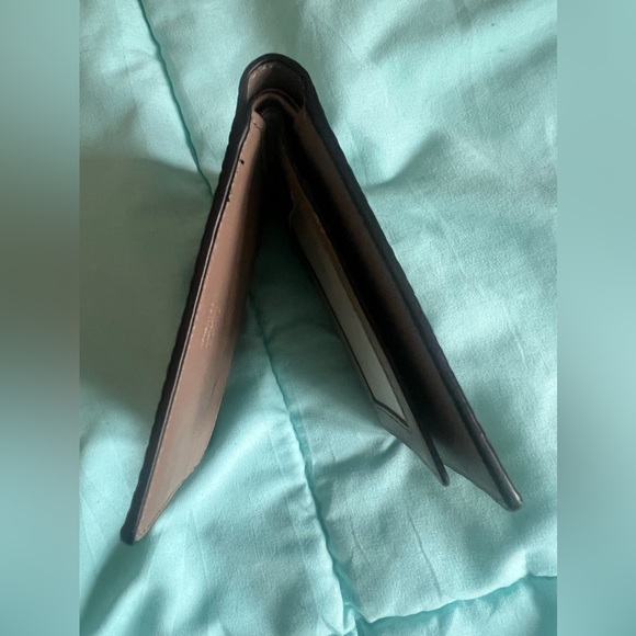 MCM men’s bifold wallet - Picture 9 of 11